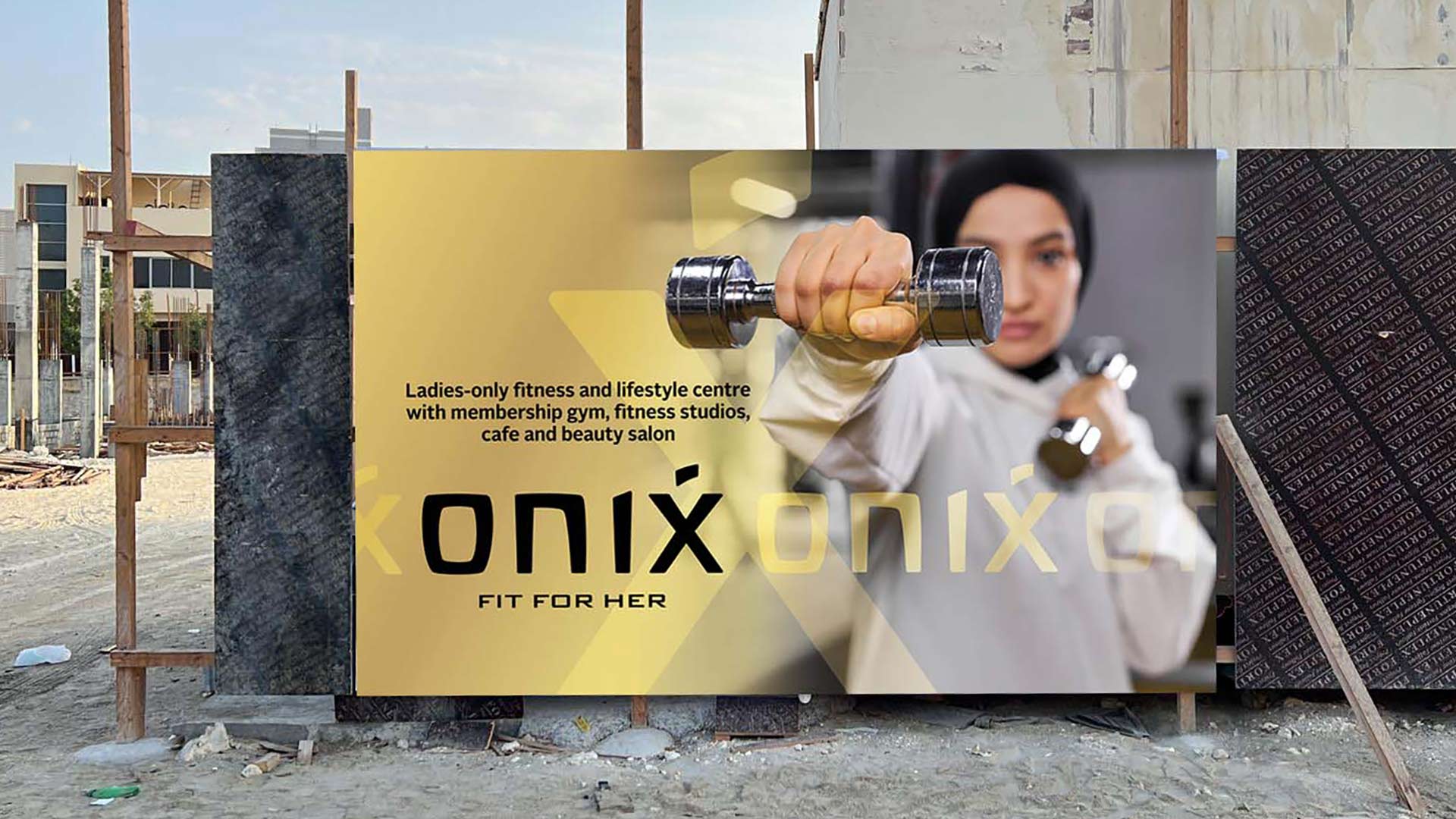 onix-hoarding-1.jpg
